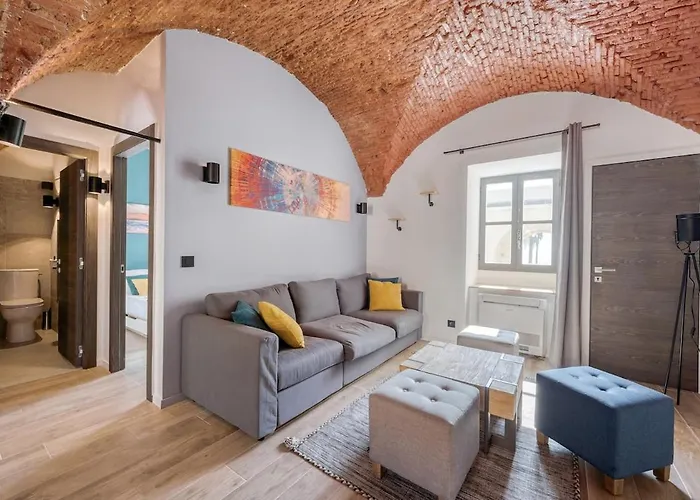 Superbe Appartement Au Coeur Du Vieux Nice !